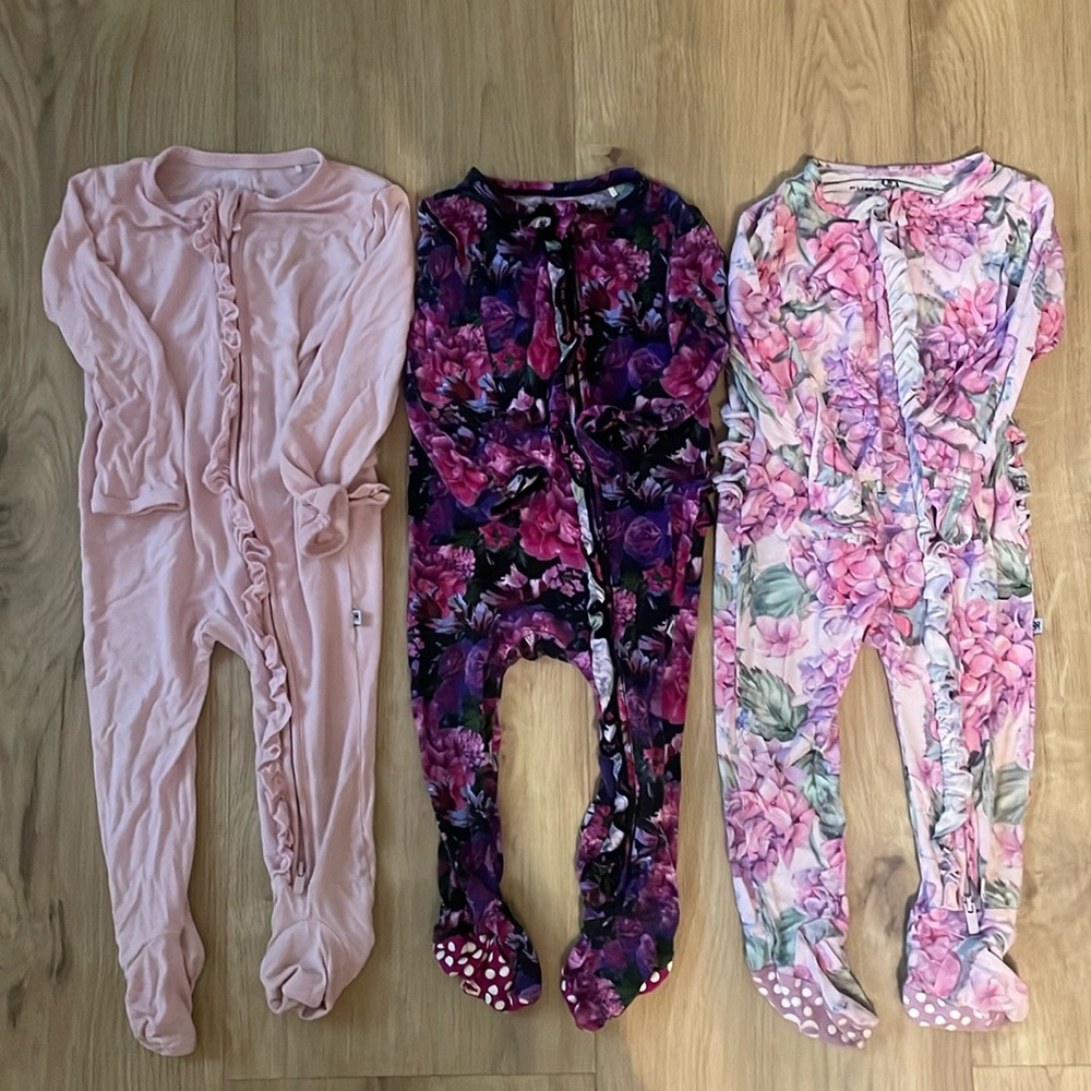 Bundle of 3x Bums and roses zippered pajamas
